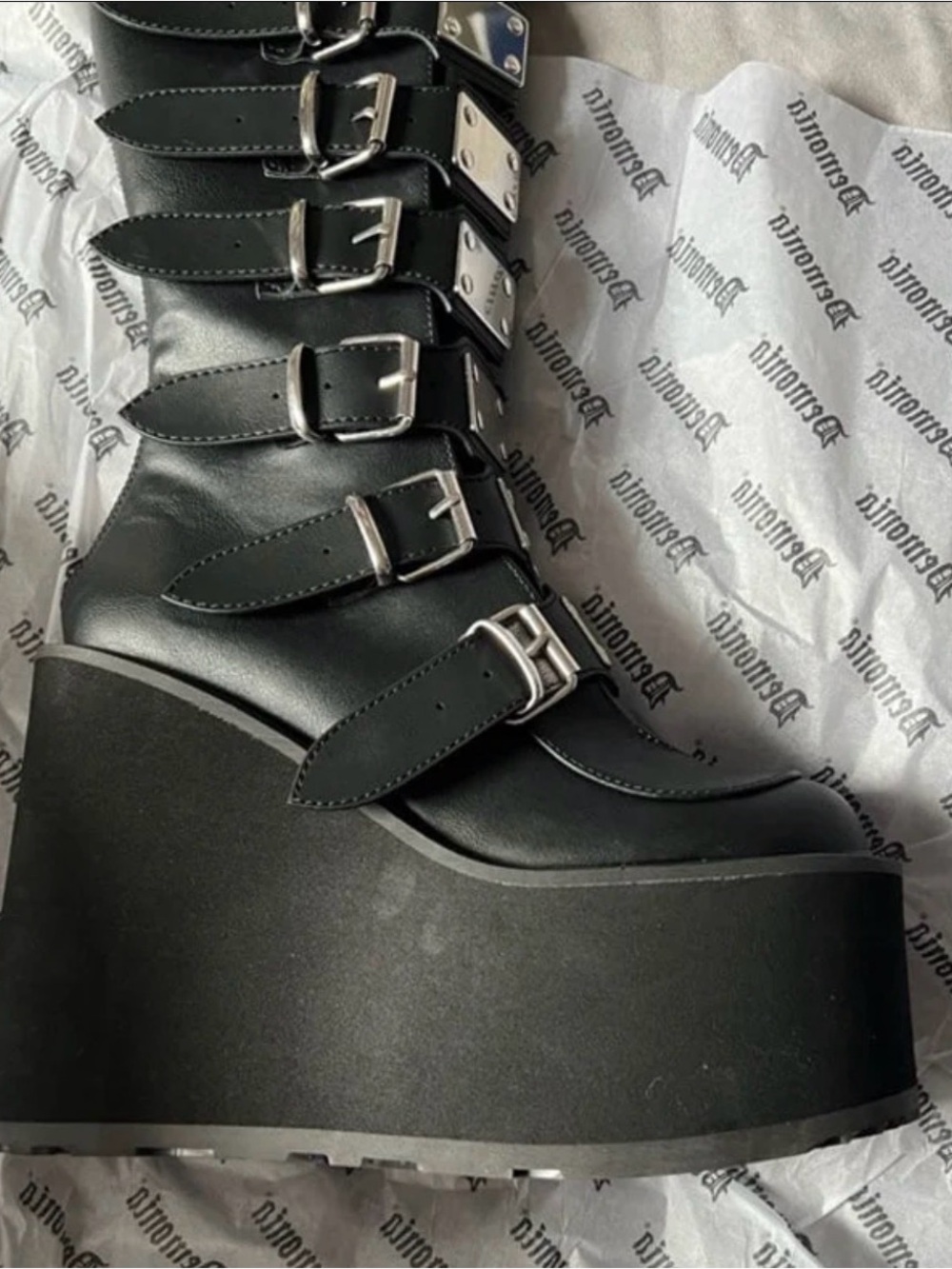 Trinity Boots Platforms - Picture 6 of 8